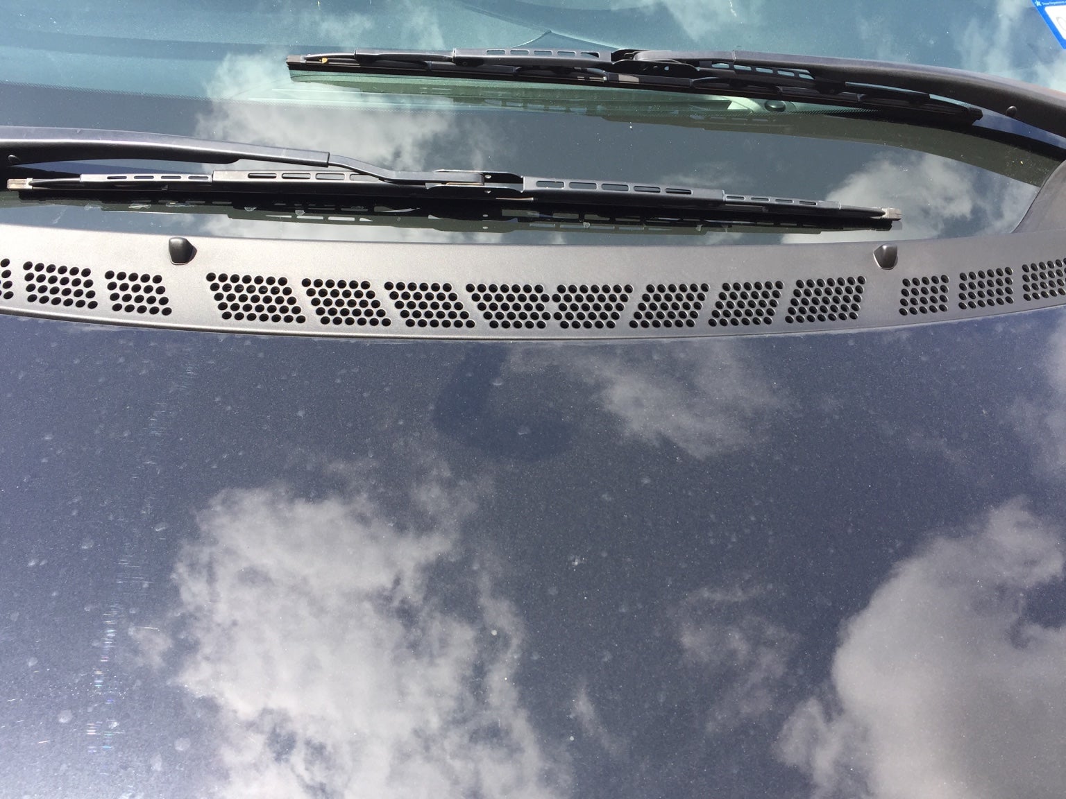 Painted windshield wiper cowling. 8th Generation Honda Civic Forum