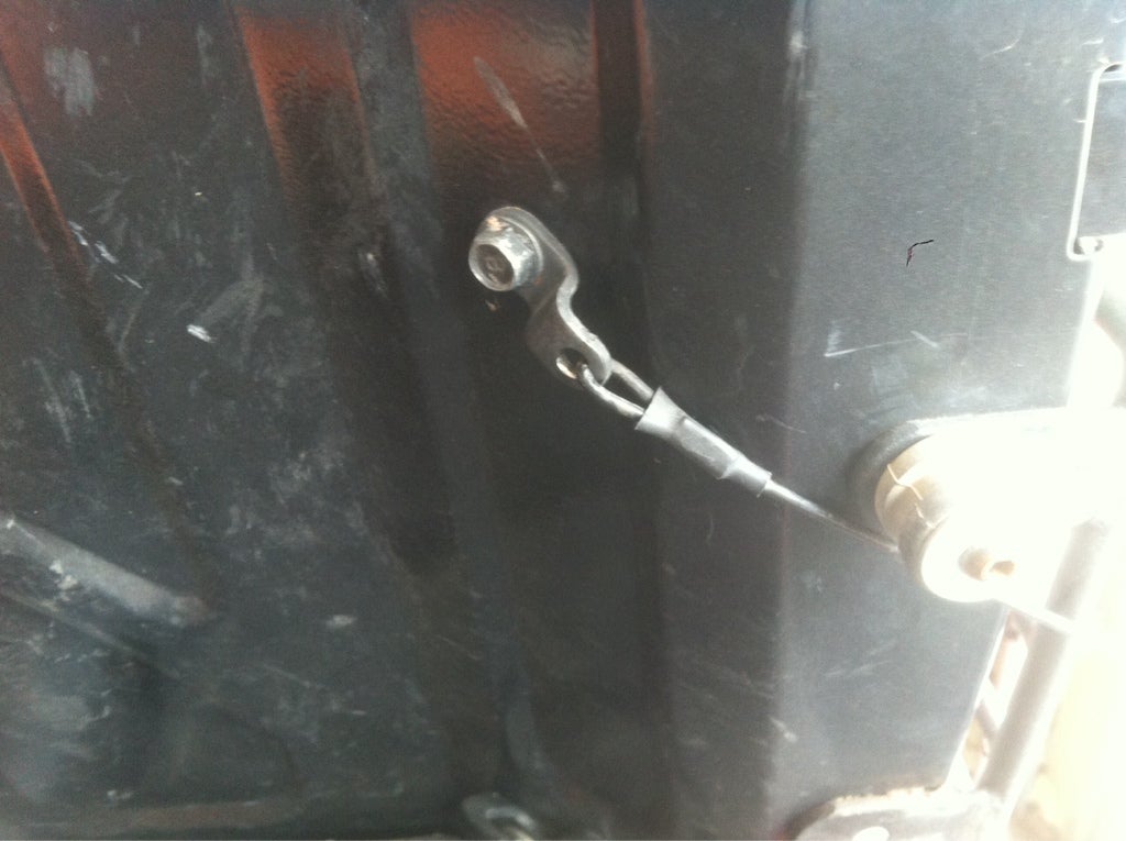 Tailgate holder/ cables Yamaha Rhino Forum