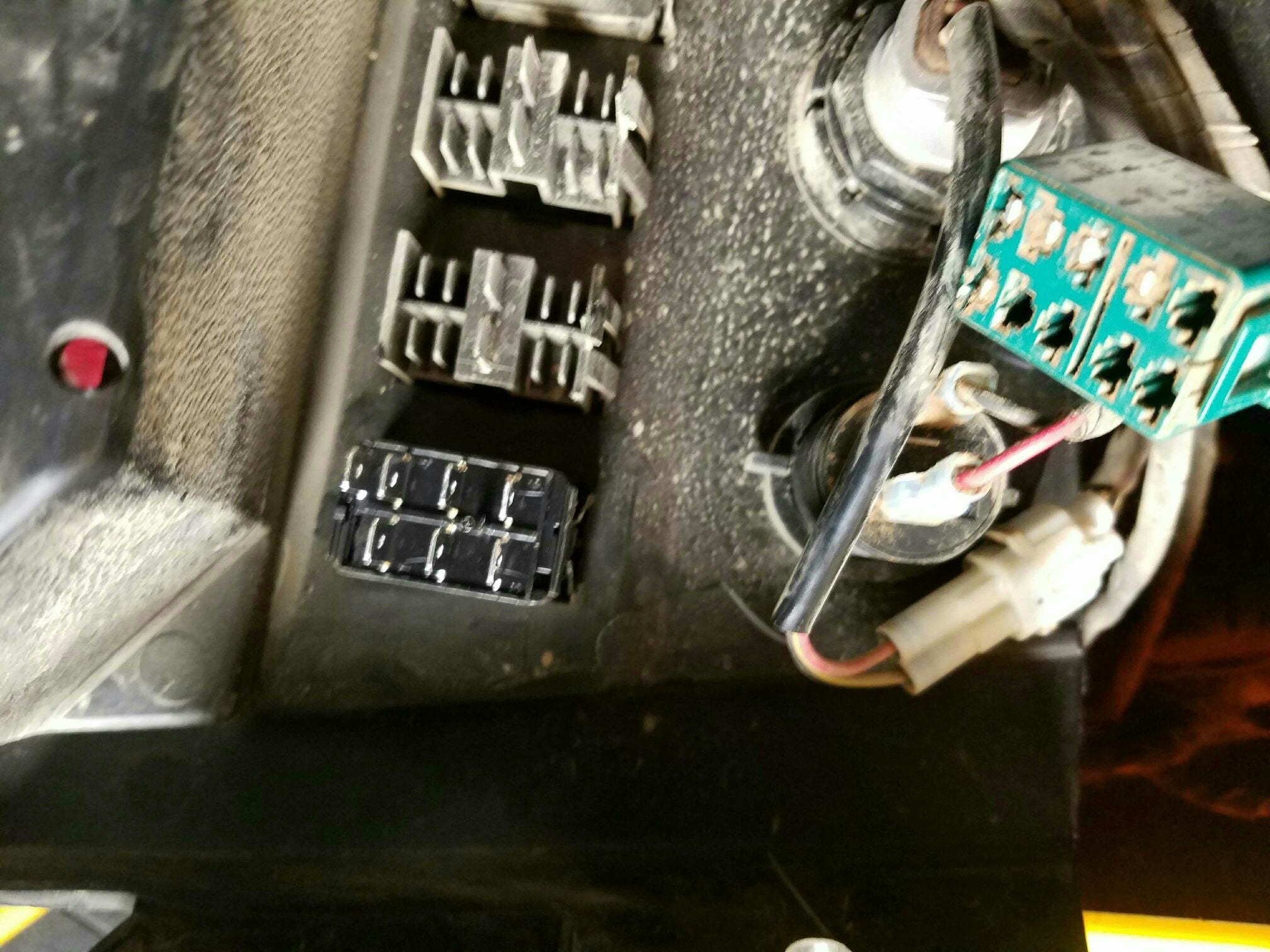 Factory Winch Switch....HELP! CanAm Commander Forum