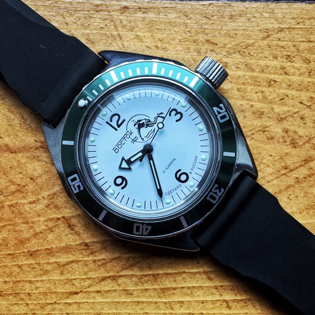 White dial, black bezel dive watch WatchUSeek Watch Forums