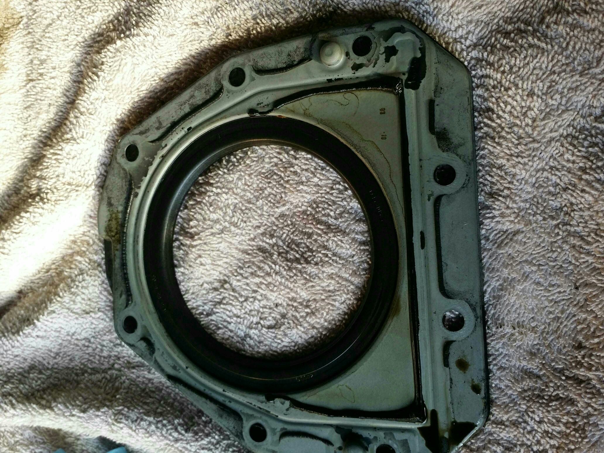 Quick Rear Main Seal Help | VW Vortex - Volkswagen Forum