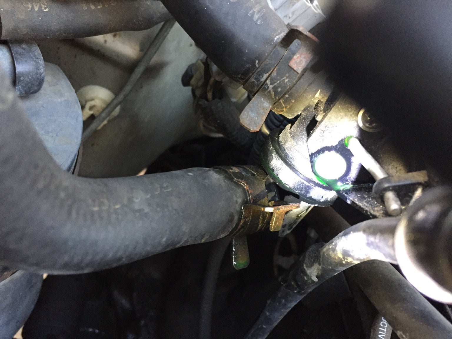 95 Cherokee Coolant Leak Weird Location Jeep Enthusiast Forums 95 Cherokee Coolant Leak Weird Location Jeep Enthusiast Forums