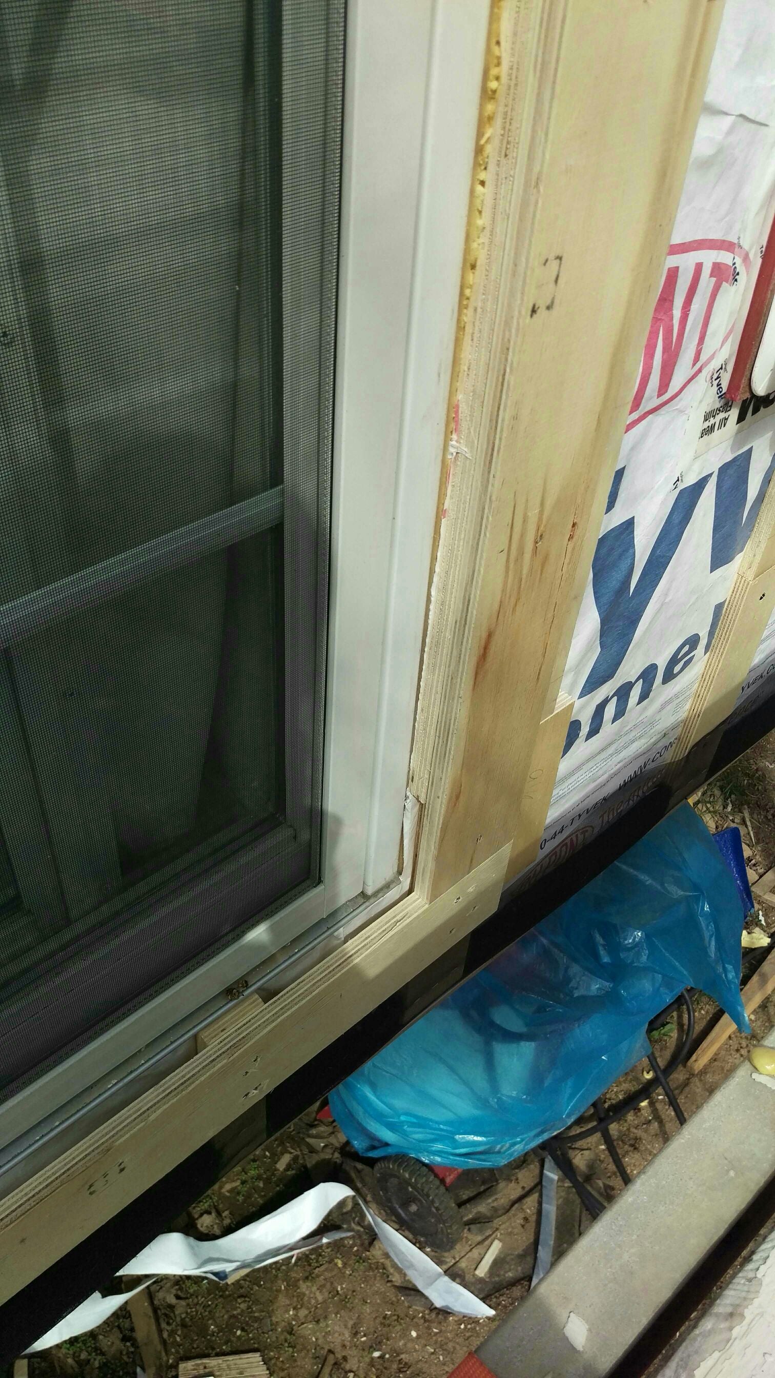 Trimming Wrapping Outdoors Windows with Aluminum Tutorials | DIY Home ...