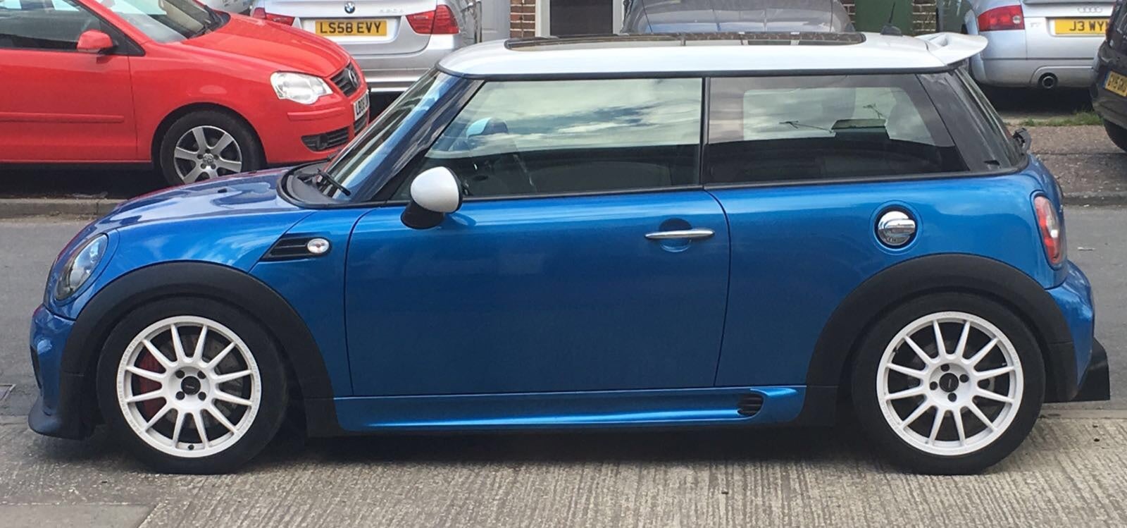 Laser Blue R56 Cooper S | MiniTorque.com