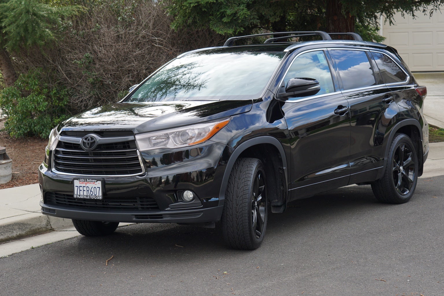 Can't decide on the color Highlander 2017 Limited/Platnium | Toyota Forum