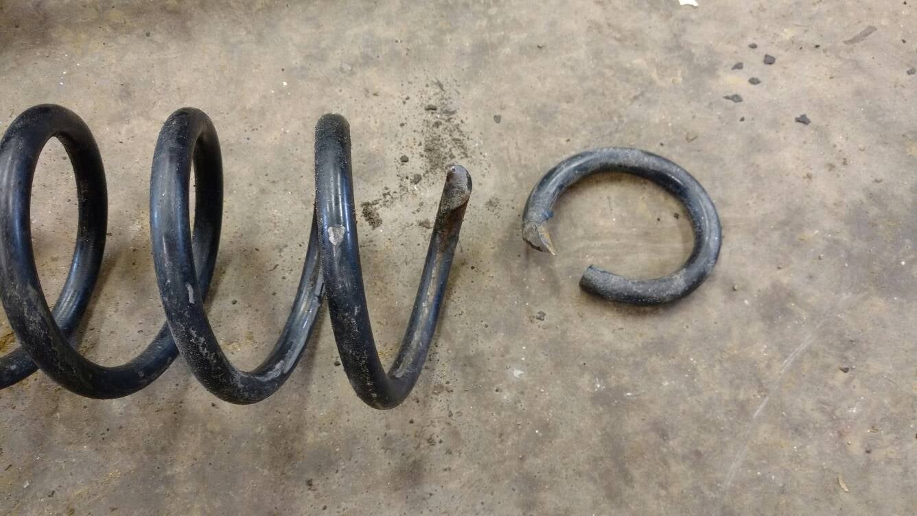 Broken front coil spring? Volkswagen Passat Forum