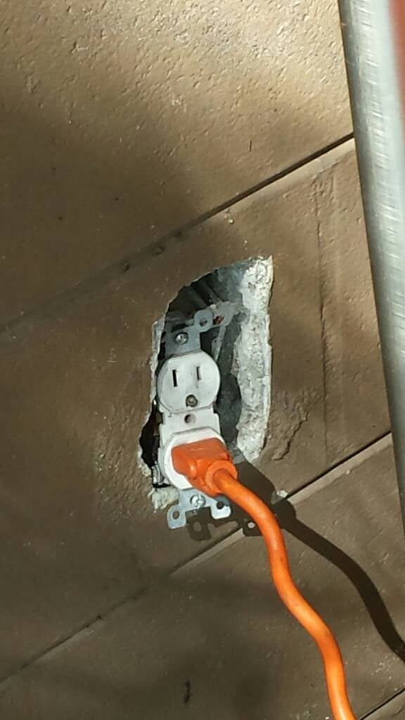 Broken Electrical Outlets DIY Home Improvement Forum