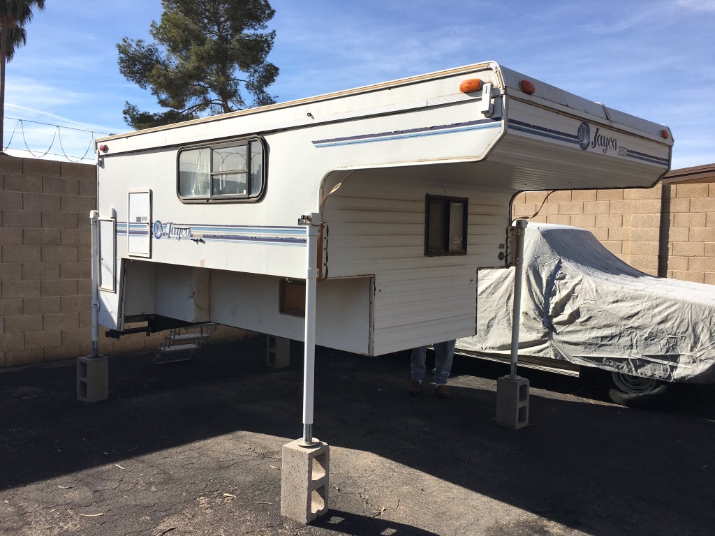 9.5 camper in a 6.5ft bed | Pirate 4x4