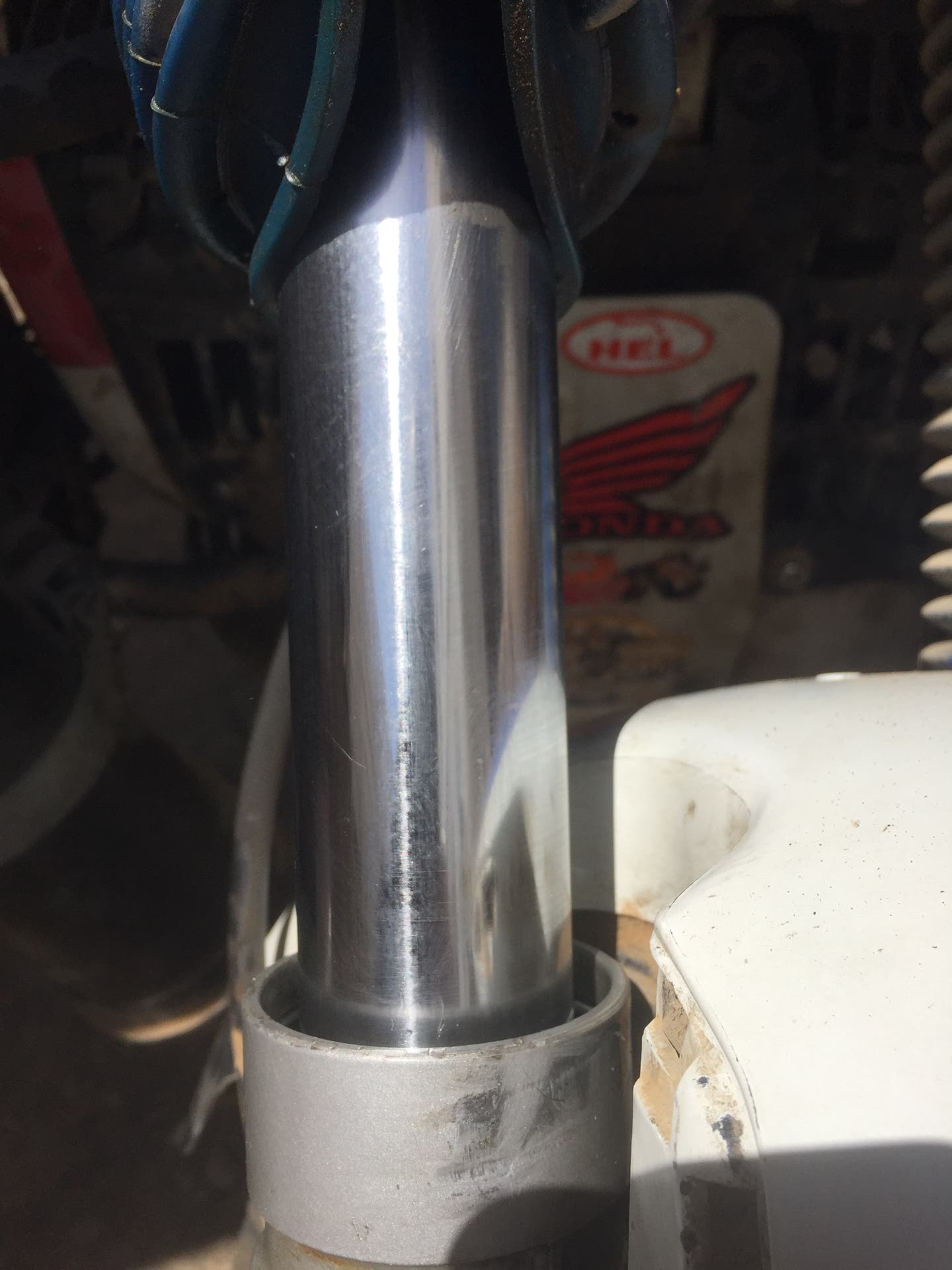 How to Fix Leaking Fork Seals on Dirt Bike: Quick & Easy Guide