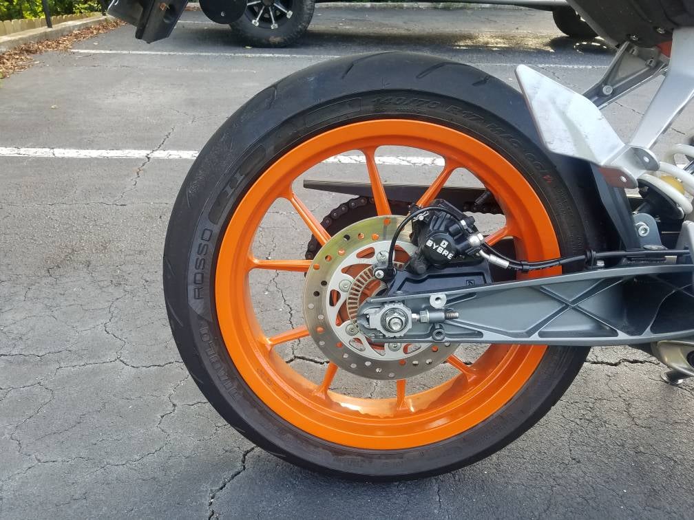 140/70/17 Rear Tire Installed | KTM Duke 390 Forum