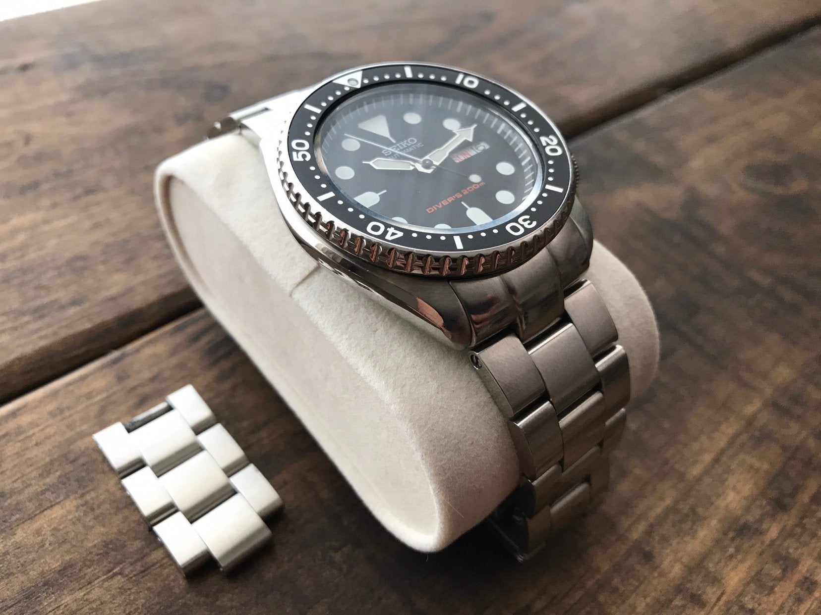 Affordable Elegant Oyster Watch Band SKX007J4_K0005670 main image 1