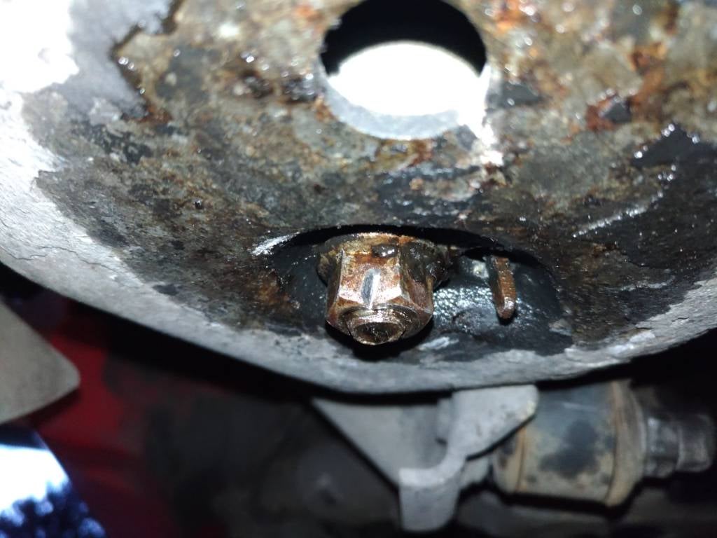 Rear spring bolt spinning | SwedeSpeed - Volvo Performance Forum