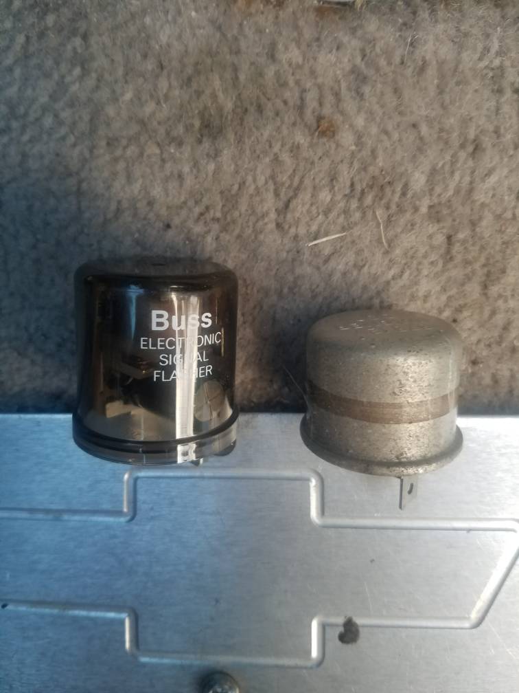 94 hazard lights not blinking Diesel Place