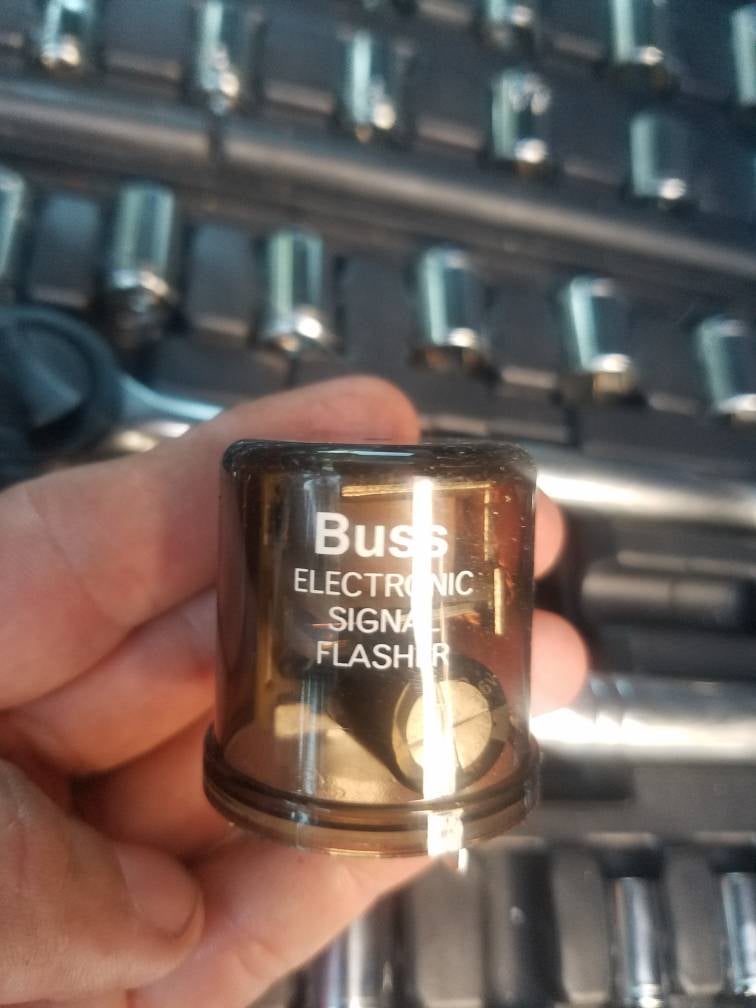 94 hazard lights not blinking Diesel Place