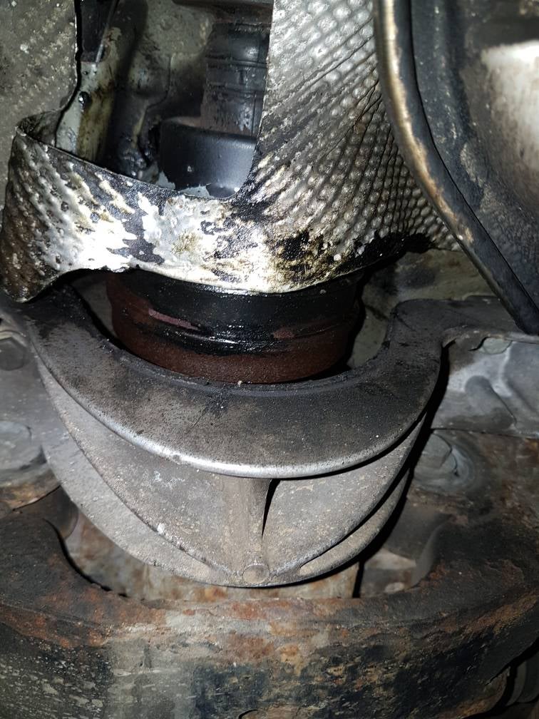 E46 330d rear diff oil leak ? BMW Forums BimmerForums