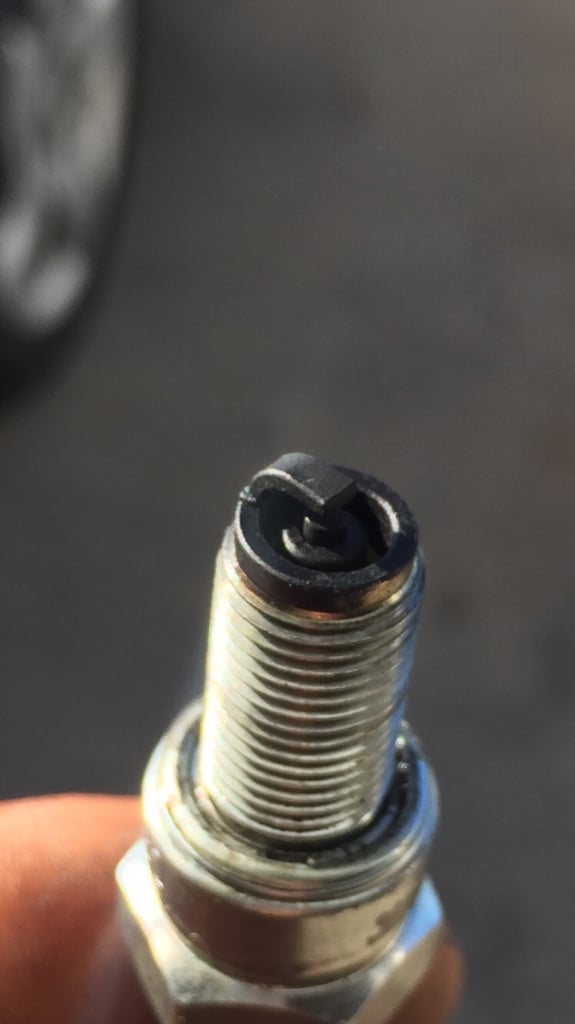 PICS!! 1995 zx6r F1 piston diagnostic and deck clearence