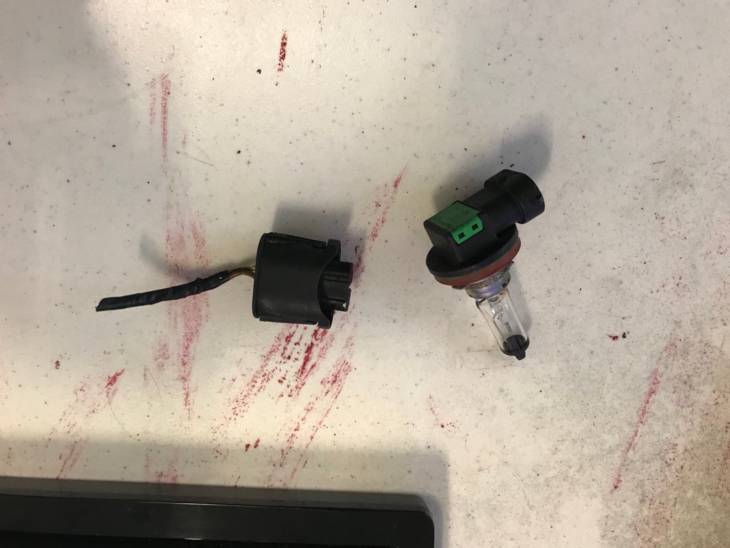 Halogen Headlight Connector Melted SwedeSpeed Volvo Performance Forum