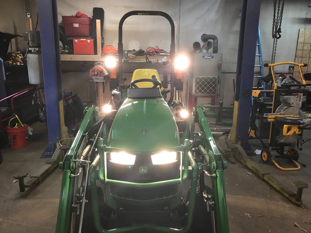 2015 1025r rear work light and aux lights Green Tractor Talk