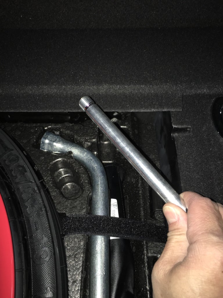 porsche wheel mounting guide bolt Porsche Macan Forum