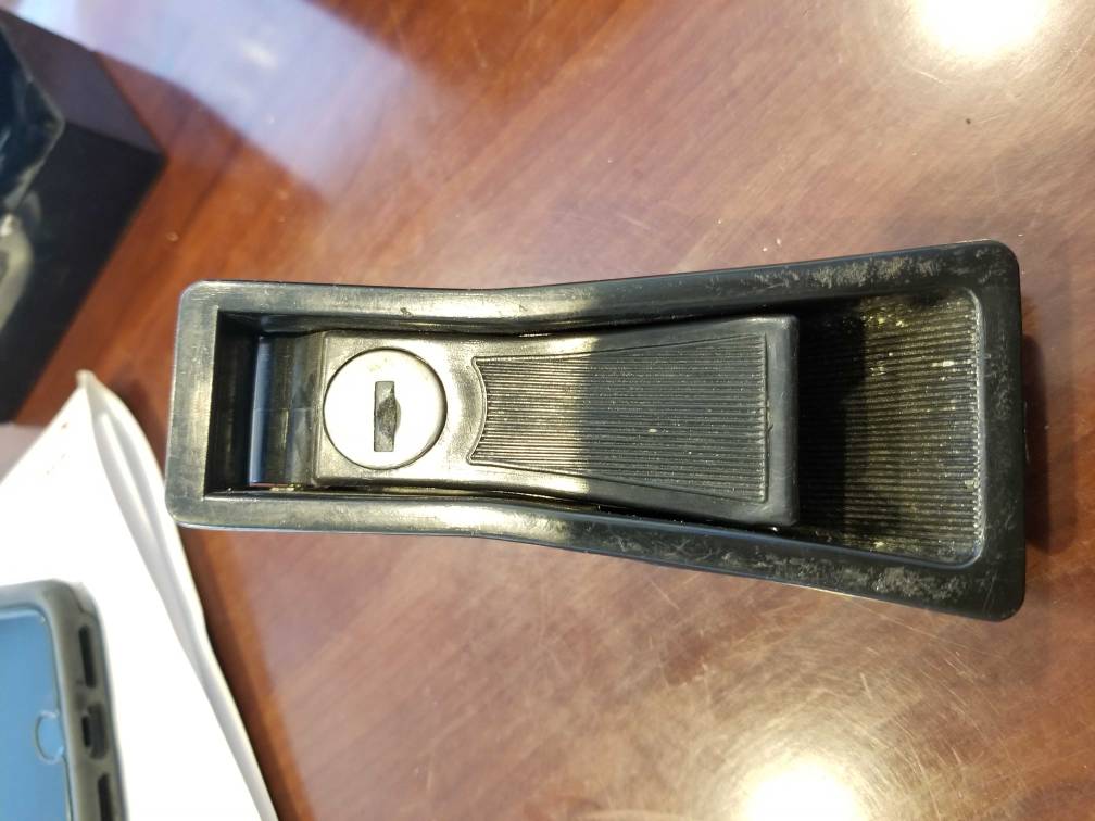 Complete spider lock set and NOS keys | Alfa Romeo Forums