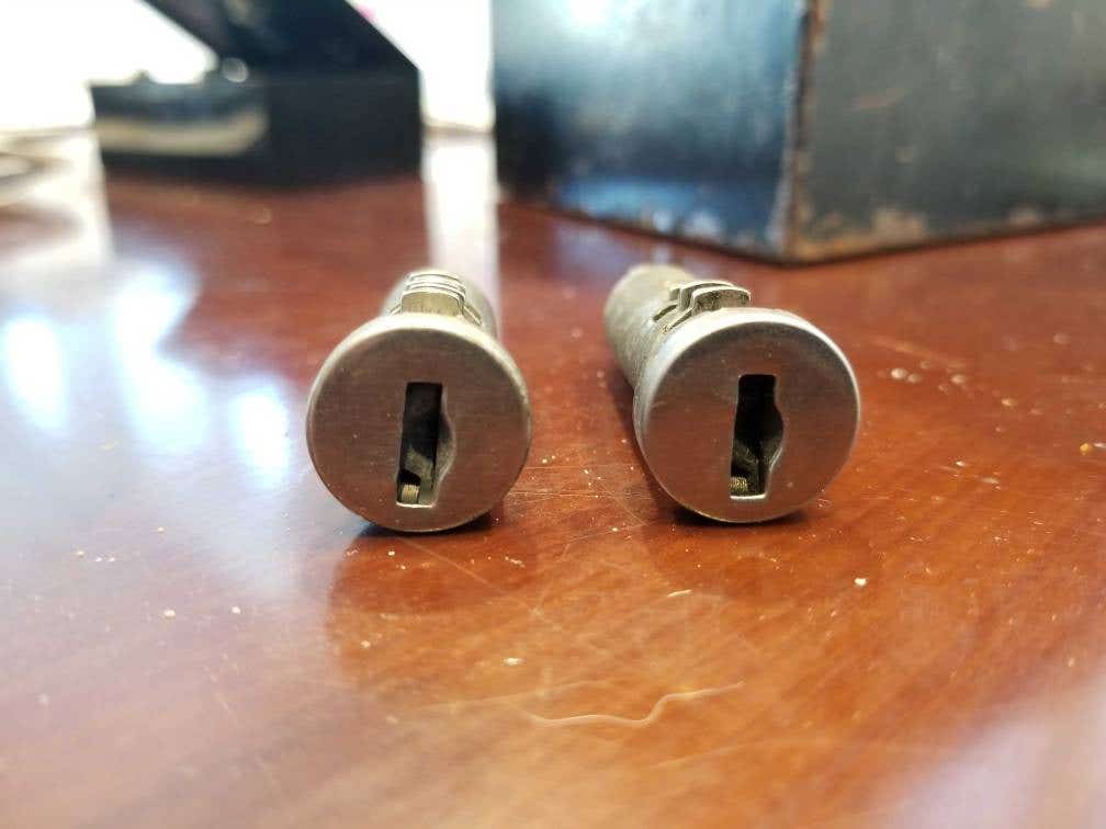 Spider Shift Lock Complete spider lock set and NOS keys | Alfa Romeo Forums