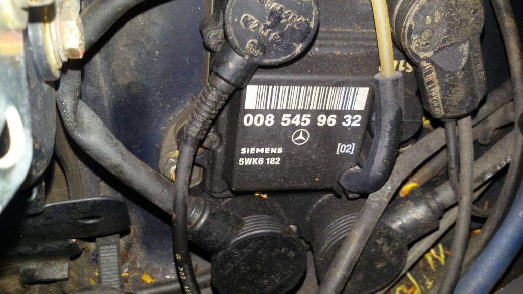 W126 300 SEL EZL US Model EZL (Ignition Control Unit) MercedesBenz
