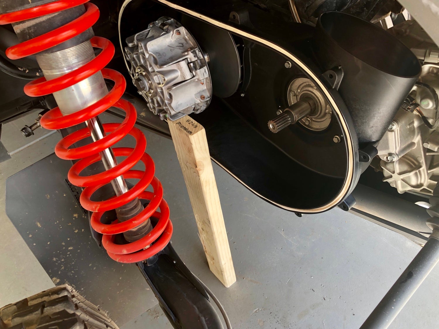 Primary clutch removal Custom fabbed primary clutch holder tool Can