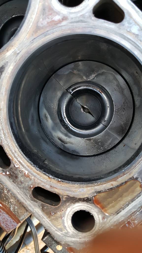 Running rough,white smoke,blowing oil from glow plug Ford Powerstroke