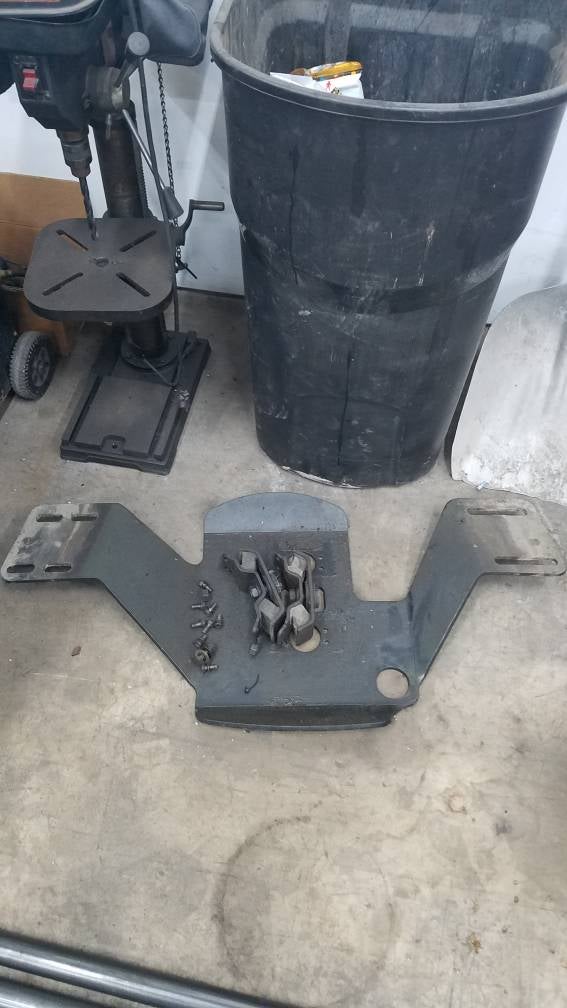 Toyota trail gear dual case crossmember. Pirate 4x4