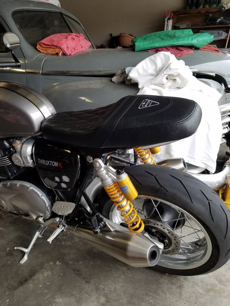Triumph thruxton r dual seat sales