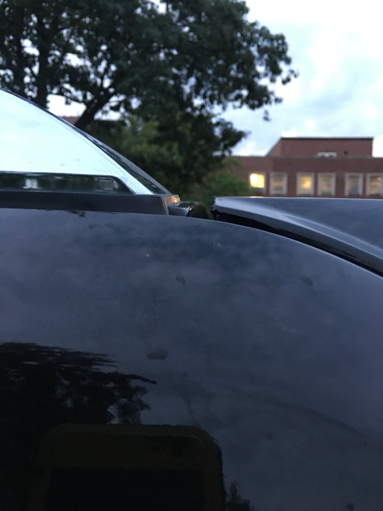 rear lift gate alignment | Nissan Armada & Infiniti QX56 Forums