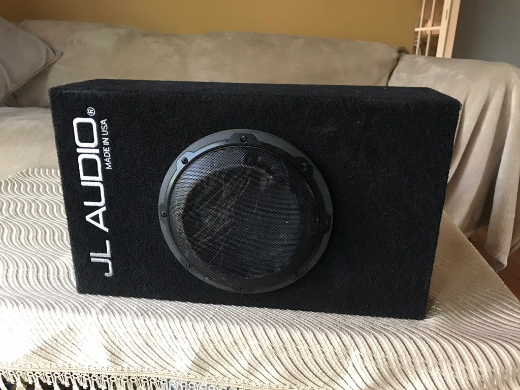 JL Audio Ported MicroSub + XD700/5 Amp 400 plus shipping Toyota FJ