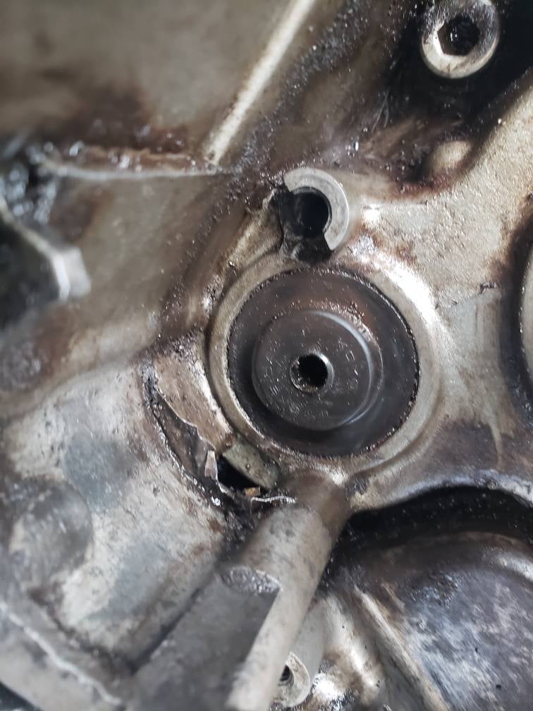 Clutch push rod seal replacement StromTrooper