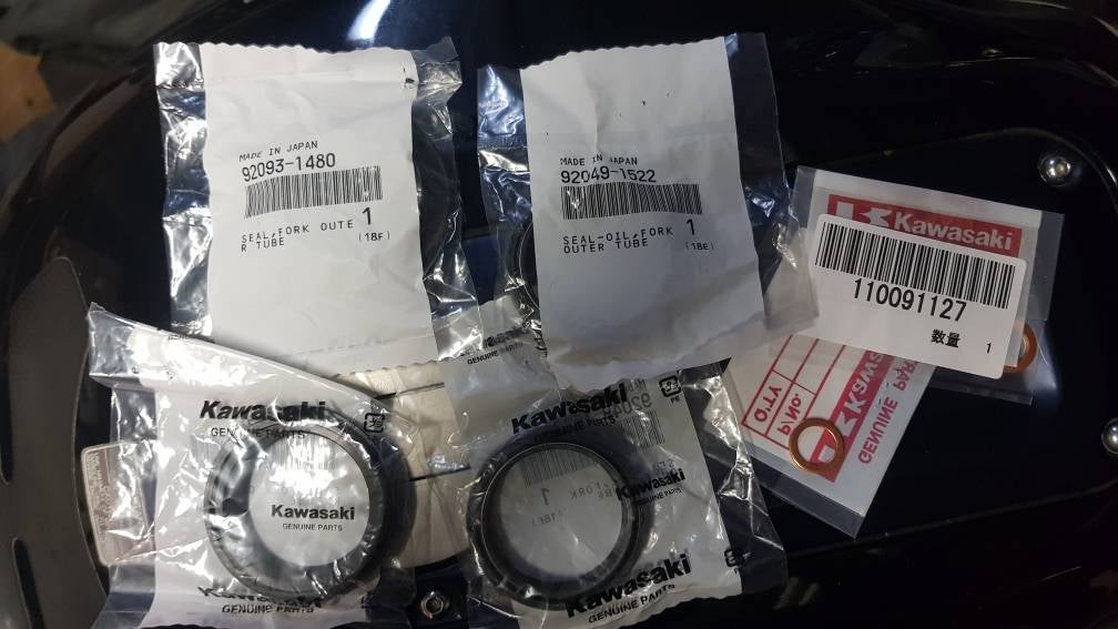 zx12r a1 2000 model fork seal replacement | Kawasaki World