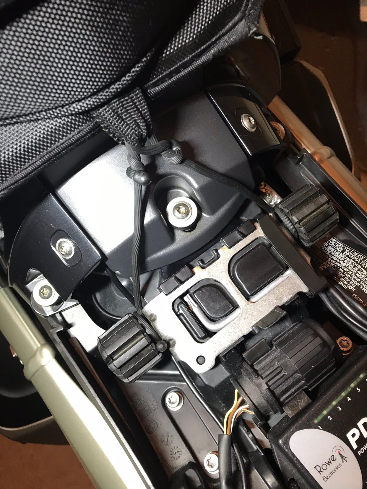 2018 GTL Tank Bag & Mounting Kit BMW K1600 Forum