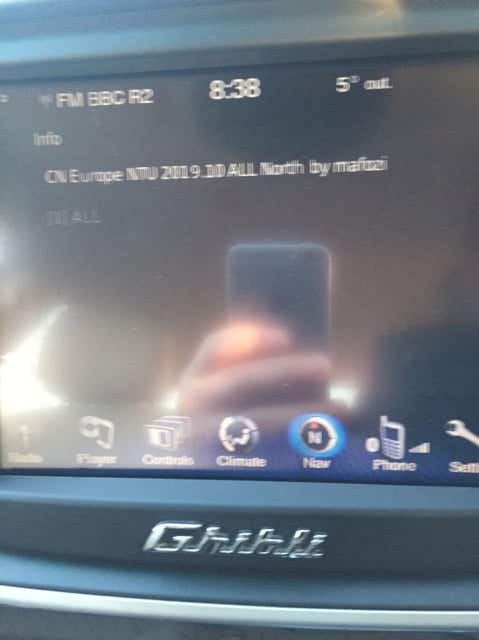 How To Load Maps In 2015 Maserati: Quick & Easy Guide