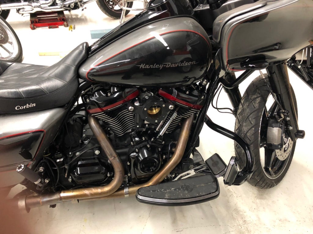 CVO GLOSS BLACK HEAR SHIELDS, CVO MUFFLERS with FULLSAC 2.25” BAFFLES