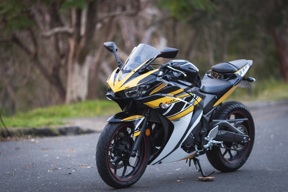 Yamaha R3 with 60th anniversary edition graphics | Yamaha R3 Forums