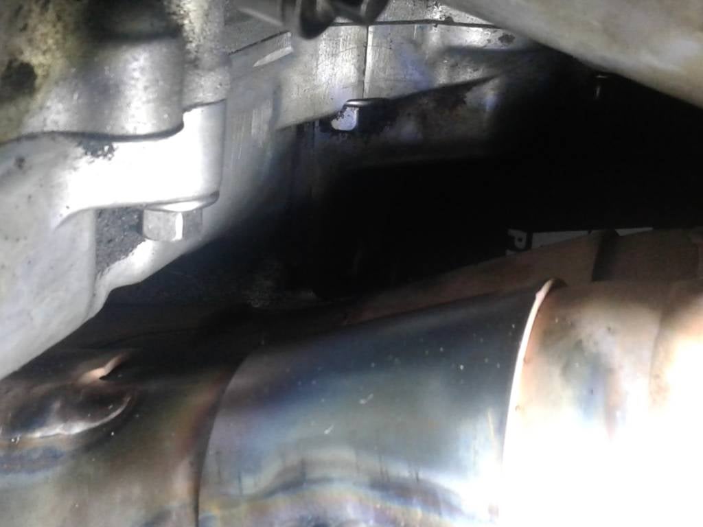 Gen 4 201115 Gen 4 stress cracked oil pan? Kawasaki ZX10R Forum