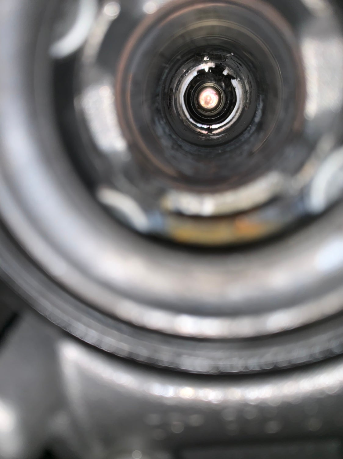 Oil filler cap stuck BMW Forum