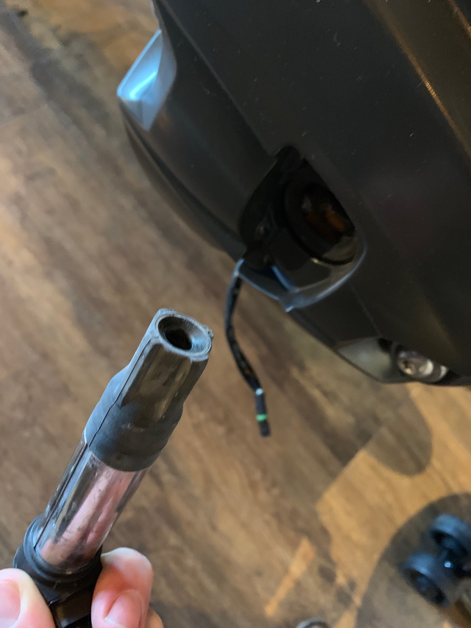 Oil filler cap stuck BMW Forum