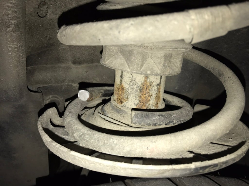 Broken front suspension spring Peugeot Forums