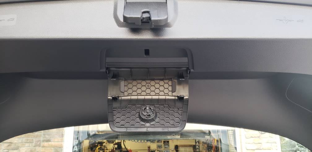 What is the empty compartment for in the Golf R rear hatch? | VW Vortex ...