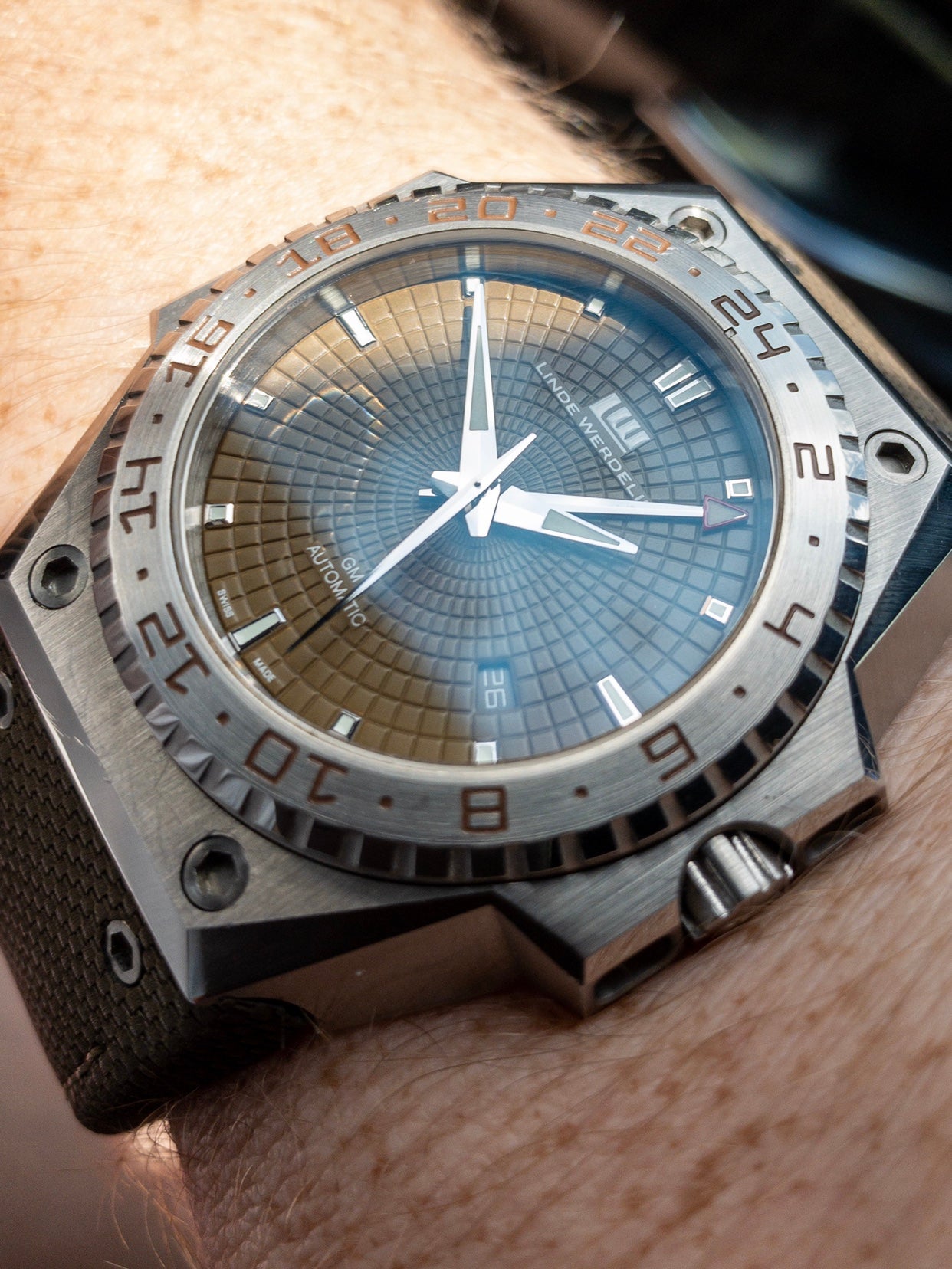 Linde Werdelin x Kristian Haagen 3 Timer GMT Biformeter - Full Kit ...