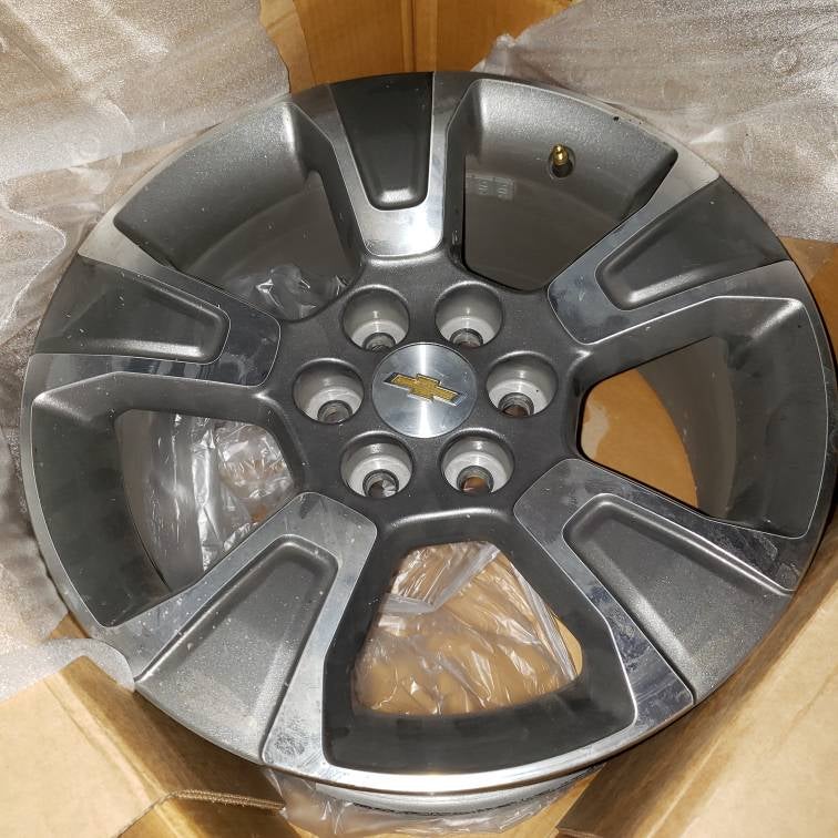 For sale Bora wheel spacers, stock Z71 rims, diode dynamics fog lights