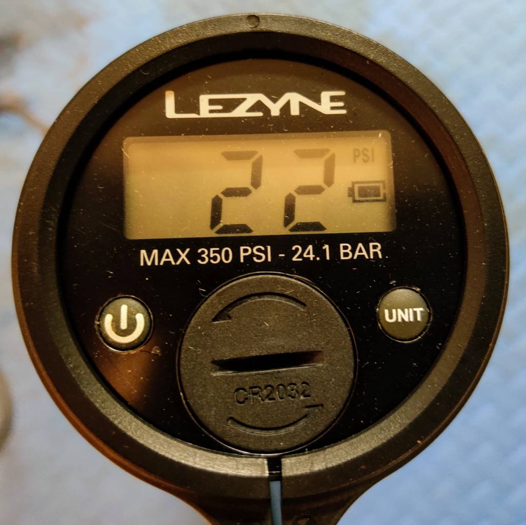 Why Are Tire Pressure Gauges So Woefully Inaccurate? Mountain Bike