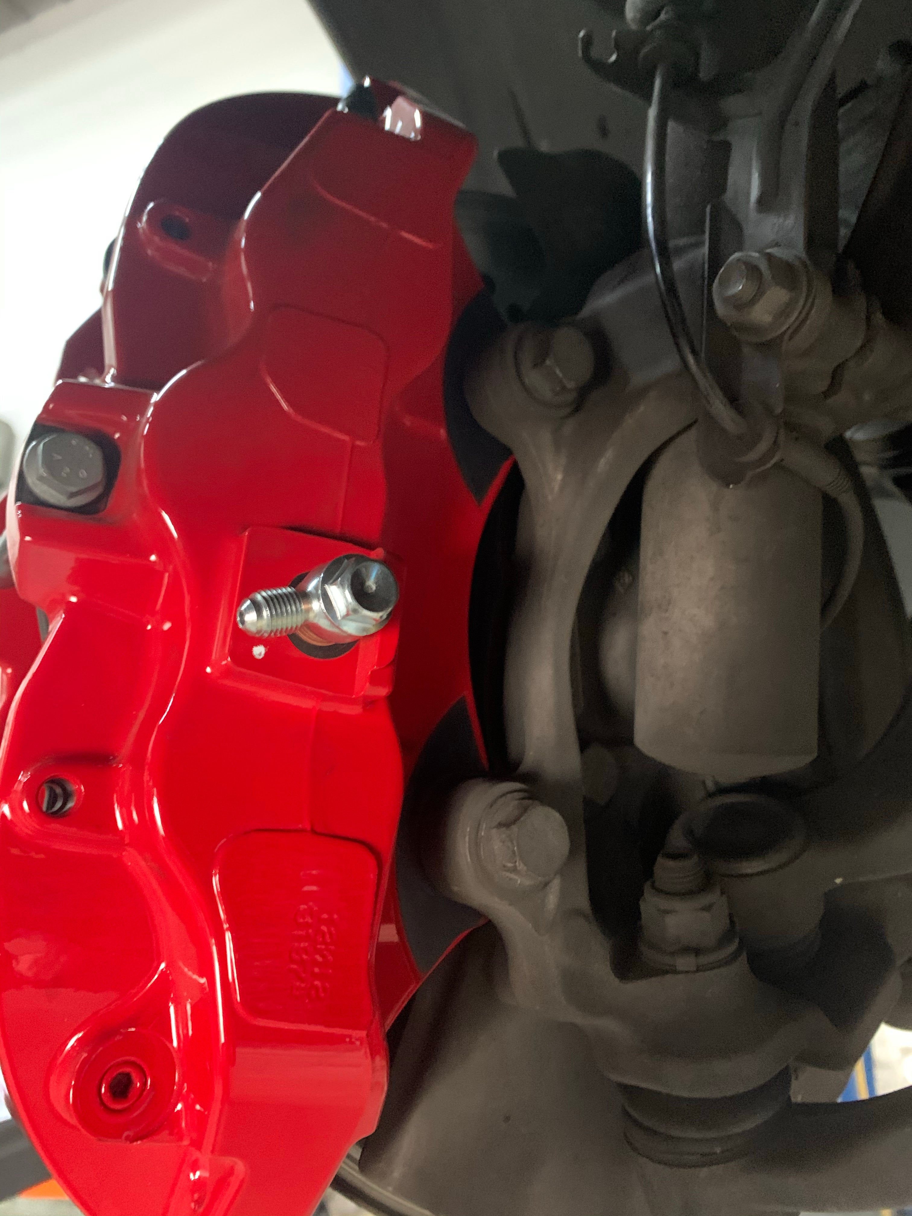 Srt8 grand cherokee brembo calipers test fit. BMW M5 Forum and M6 Forums