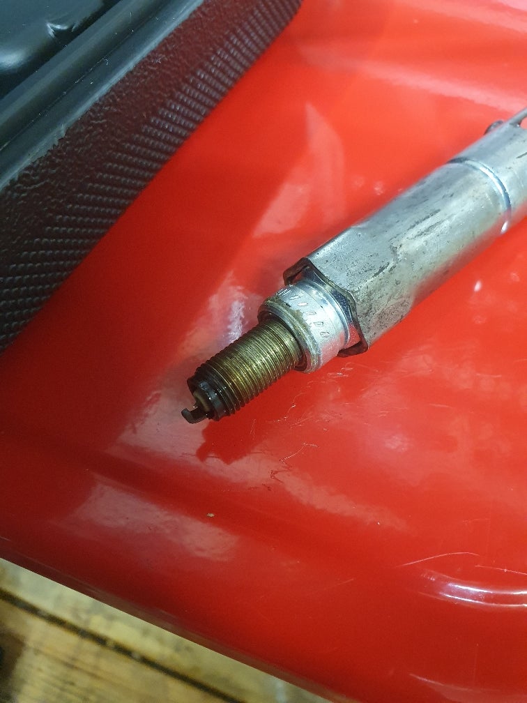 Changing spark plugs on 2004/2005 10r (Gen 1) Kawasaki ZX10R Forum