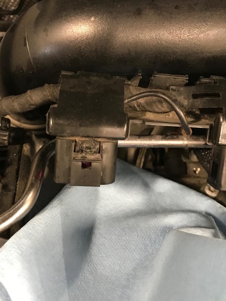 Spark plug connector / rubber boot- Ugh! | VW Vortex - Volkswagen Forum