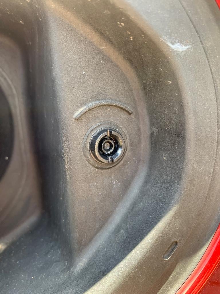 How To Open Gas Tank On Alfa Romeo: Easy Steps Revealed
